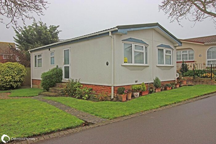 2 Bedroom Detached House For Sale In Court Mount, Birchington, Kent, CT7