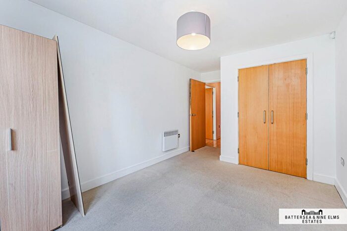1 Bedroom Flat For Sale In Ferndale Road, London, SW9