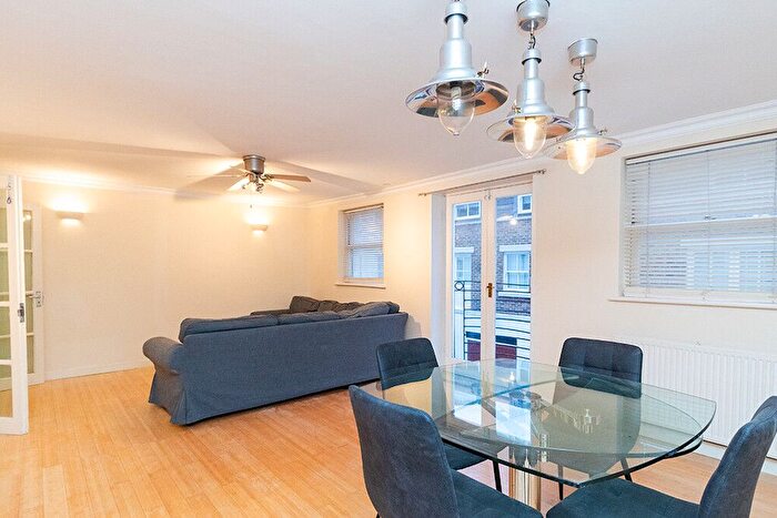 2 Bedroom Maisonette To Rent In Brook Mews North, Paddington, W2