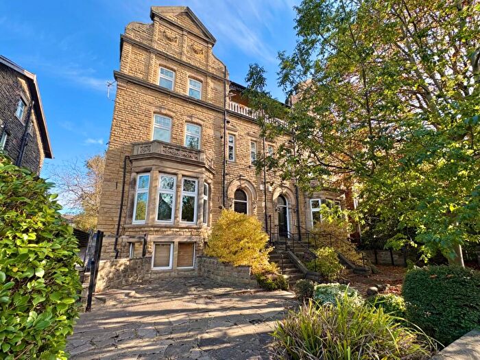 2 Bedroom Flat To Rent In Cardigan Road, Headingley, Leeds, LS6