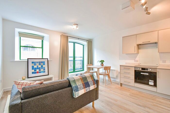 1 Bedroom Flat To Rent In The Calls, Leeds, LS2