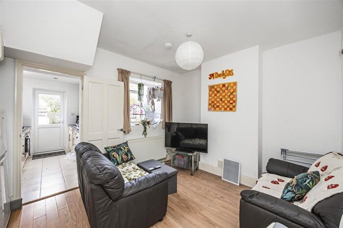 4 Bedroom Terraced House To Rent In St. Martins Place, Brighton, BN2