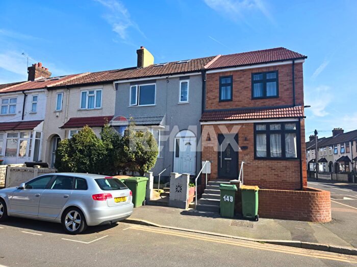 6 Bedroom End Terrace House To Rent In Stokes Road, London, E6