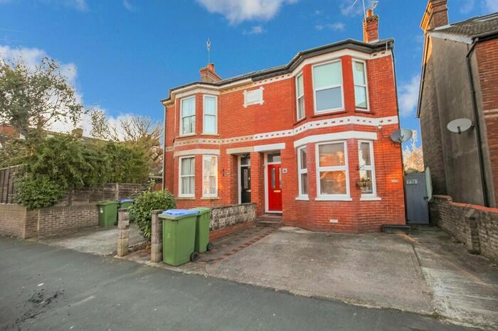 2 Bedroom Maisonette To Rent In Clarence Road, Horsham, RH13