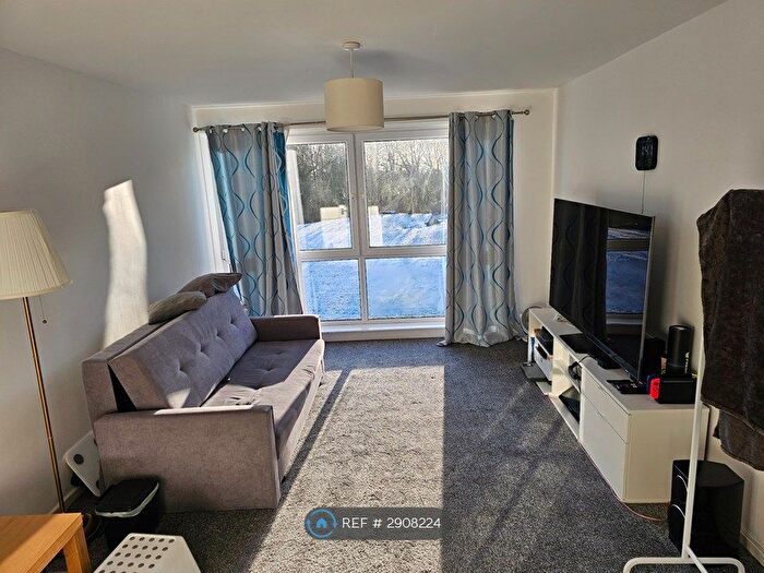 2 Bedroom Flat To Rent In Ivanhoe Road, Cumbernauld, Glasgow, G67
