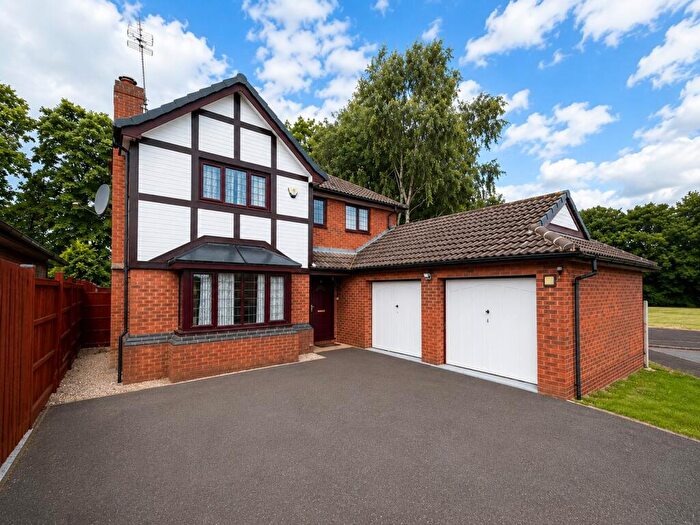 4 Bedroom Detached House To Rent In Dove Close, Mickleover, Derby, DE3