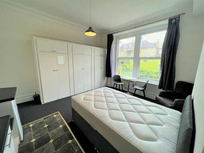 Studio To Rent In Chesterfield Road, St. Andrews, Bristol, BS6