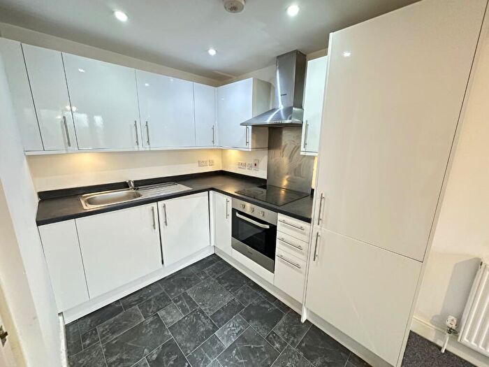 1 Bedroom Apartment To Rent In Mulberry Close, Luton, Bedfordshire, LU1