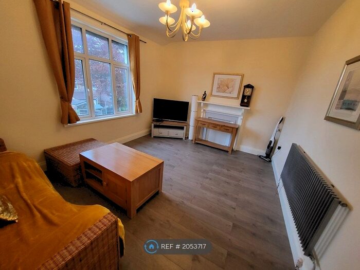 1 Bedroom Flat To Rent In Swinton, Swinton, M27