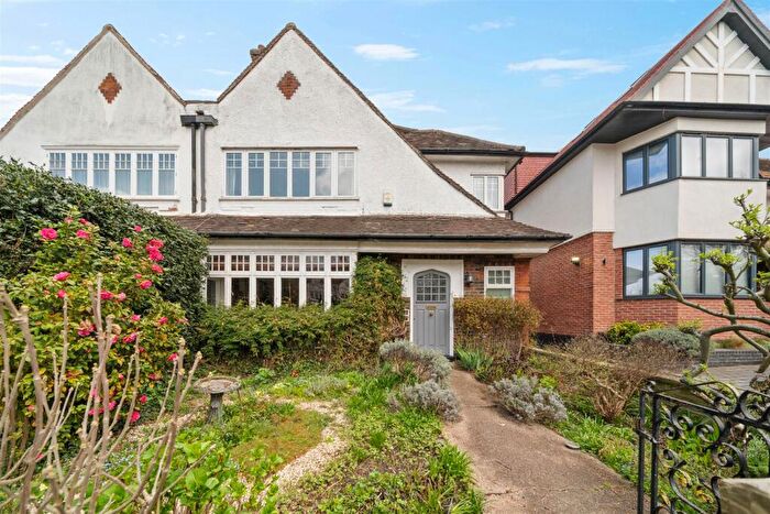 4 Bedroom House For Sale In Lyndale Avenue, Childs Hill, London, NW2