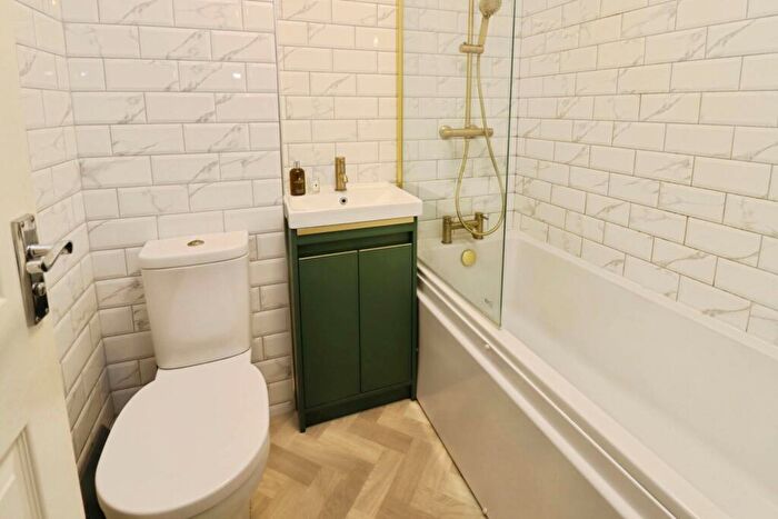 3 Bedroom Terraced House For Sale In Marshall Close, Bromborough, CH62 - Photo 11