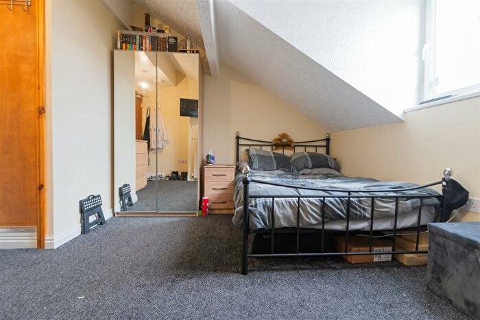 7 Bedroom House To Rent In Tiverton Road, Birmingham, B29