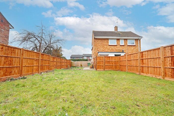 3 Bedroom Semi-Detached House To Rent In The Slades, Basildon, SS16