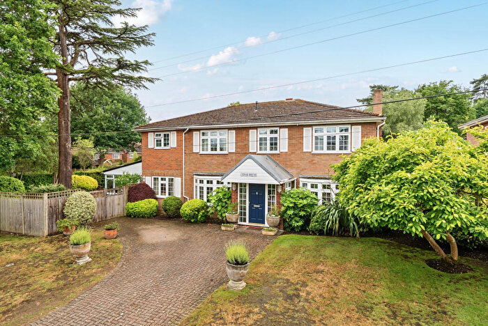5 Bedroom Detached House For Sale In Godolphin Road, Weybridge, KT13