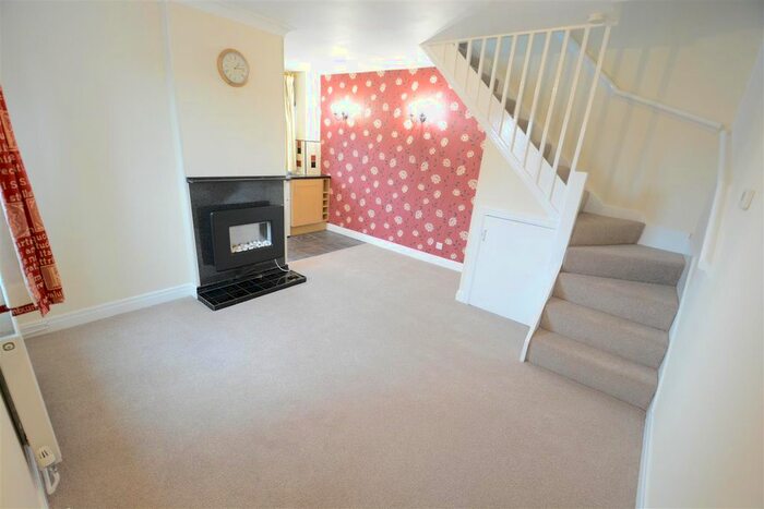 1 Bedroom Town House To Rent In Hempbridge Road, Selby, YO8