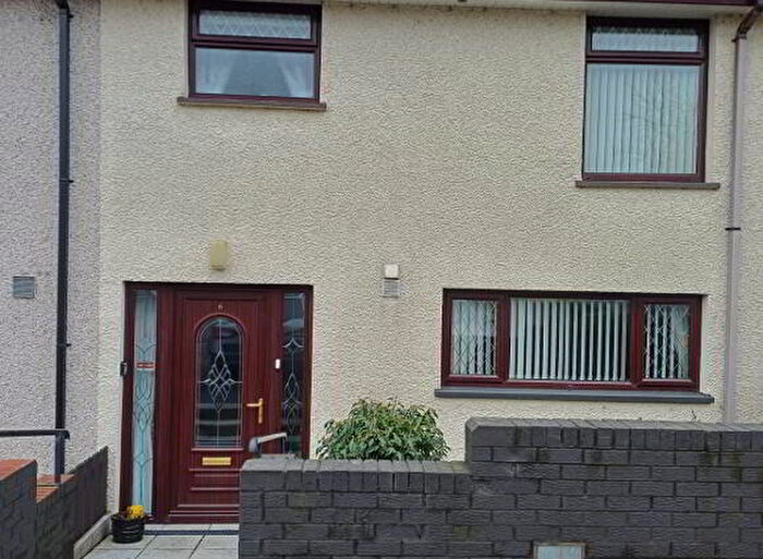3 Bedroom Mid Terraced House For Sale In Lessize Park, Rathfriland Hilltown Newry, BT34