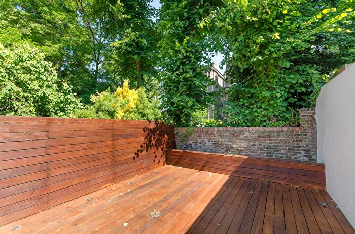1 Bedroom Flat To Rent In Lambolle Road, Belsize Park, London, NW3