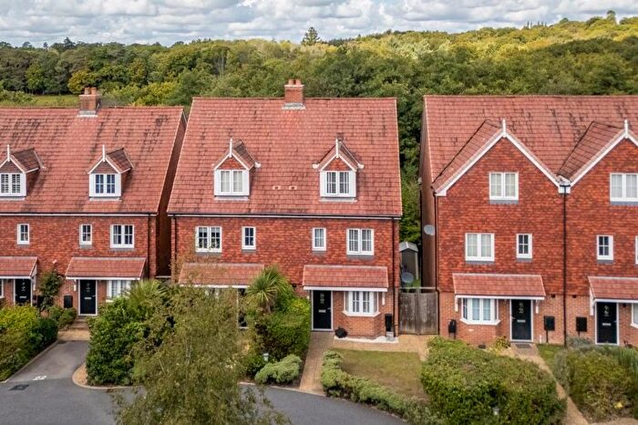 4 Bedroom Semi-Detached House For Sale In Treetops Way, Heathfield, TN21