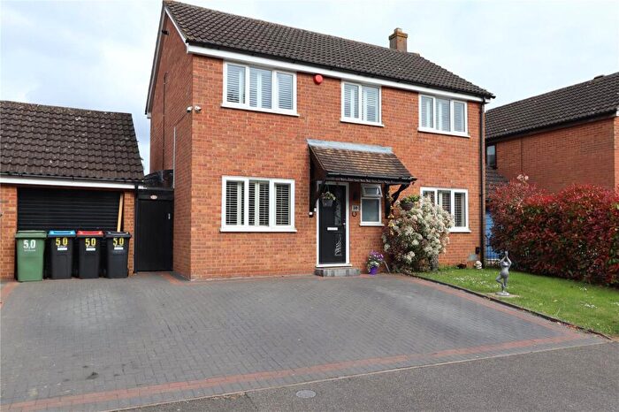 4 Bedroom Detached House For Sale In Hadrians Drive, Bancroft, Milton Keynes, Bucks, MK13