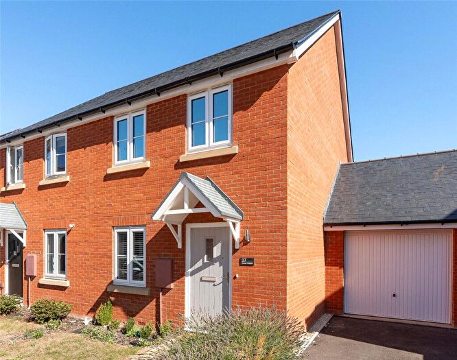 2 Bedroom Semi-Detached House For Sale In Hunter Avenue, East Hanney, Wantage, Oxfordshire, OX12