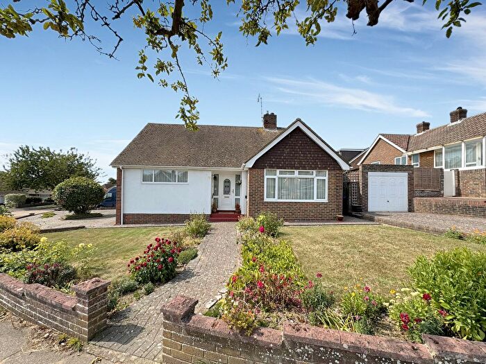 2 Bedroom Detached Bungalow For Sale In Norbury Drive, Lancing, BN15