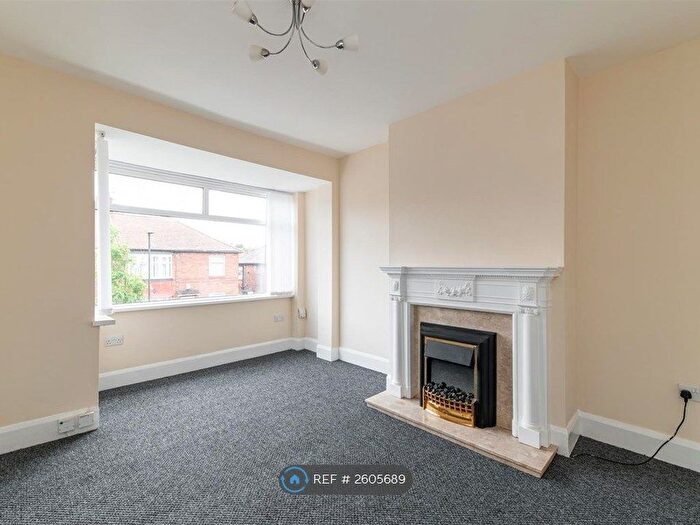 2 Bedroom Flat To Rent In Bingfield Gardens, Newcastle Upon Tyne, NE5