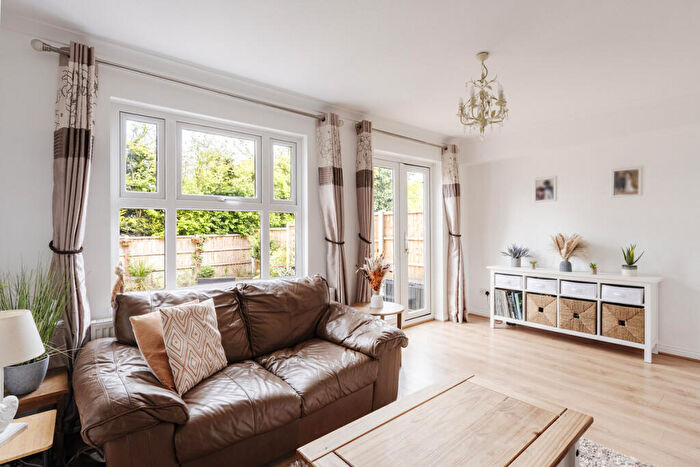 3 Bedroom Terraced House For Sale In Russetts, Basildon, SS16