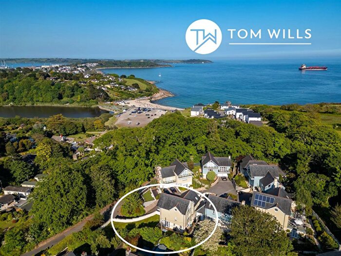4 Bedroom Detached House For Sale In M From Swanpool Beach, Falmouth, TR11