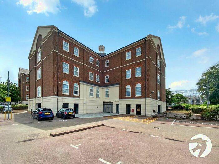 1 Bedroom Flat To Rent In Quayside, Chatham Maritime, Chatham, Kent, ME4