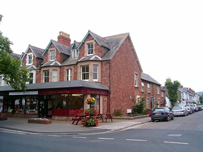 1 Bedroom Flat To Rent In Ember Court, Glenmore Road, TA24