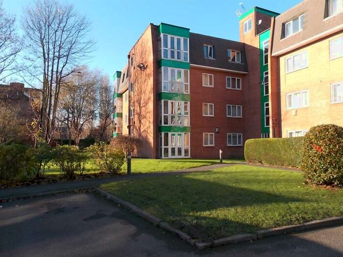 2 Bedroom Apartment To Rent In Ashburne House, Oxford Place, Manchester, M14