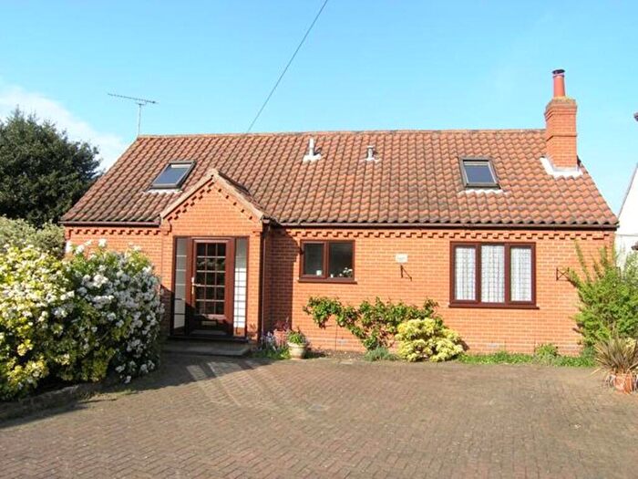 4 Bedroom Chalet To Rent In Upper Olland Street, Bungay, NR35