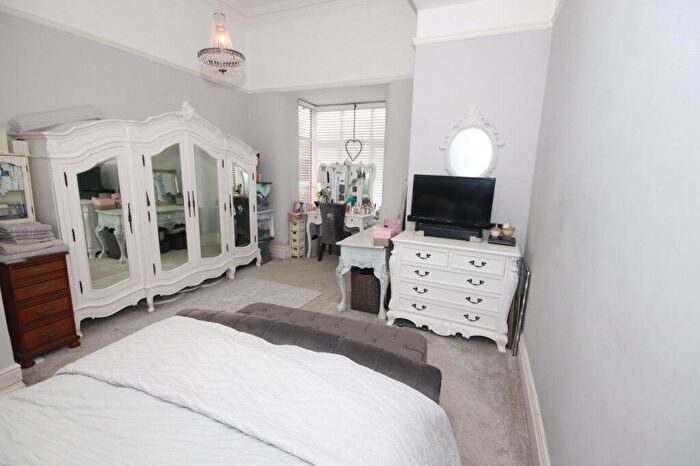 2 Bedroom Apartment For Sale In Waterloo Road, Southport, Merseyside, PR8