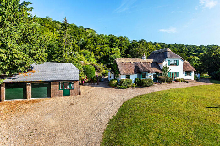 4 Bedroom Detached House For Sale In The Coombe, Betchworth, Surrey, RH3