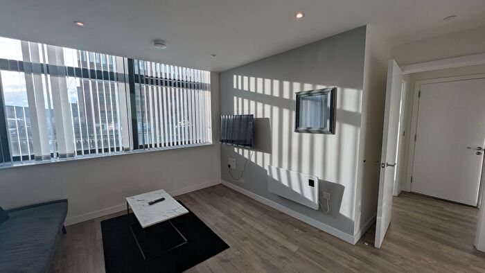 1 Bedroom Flat To Rent In Seymour Grove, Old Trafford, Manchester, M16