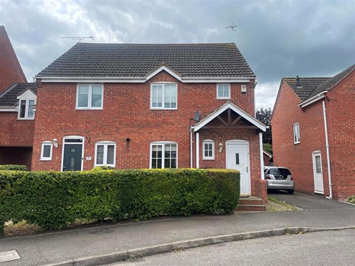 3 Bedroom Semi-Detached House For Sale In Claricoates Drive, Coddington, Newark, NG24