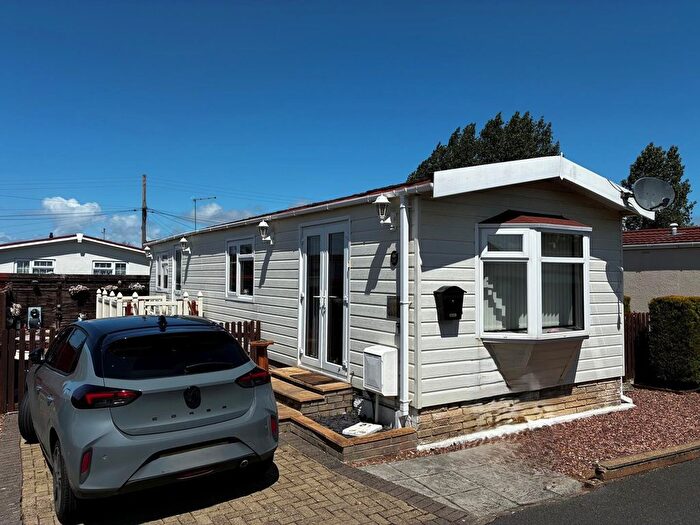 2 Bedroom Park Home For Sale In Edithmead, Highbridge, TA9