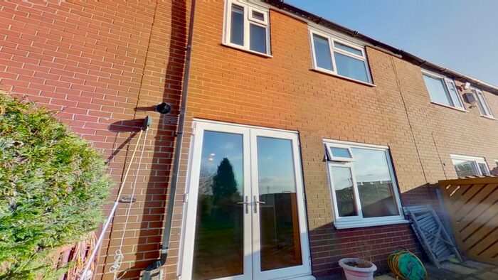 3 Bedroom Terraced House To Rent In Silk Mill Close, Cookridge, Leeds LS16