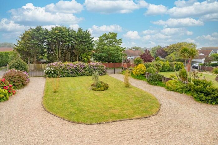 5 Bedroom Detached House For Sale In Cliff Lane, Gorleston, NR31