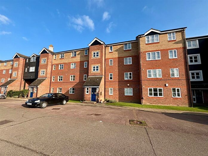 2 Bedroom Flat To Rent In Webley Court, Sten Close, Enfield, EN3