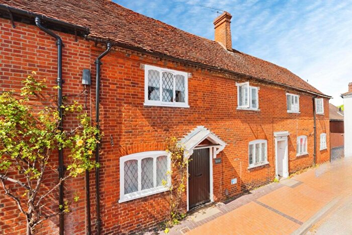 3 Bedroom Cottage For Sale In Weavers Cottage, RG40