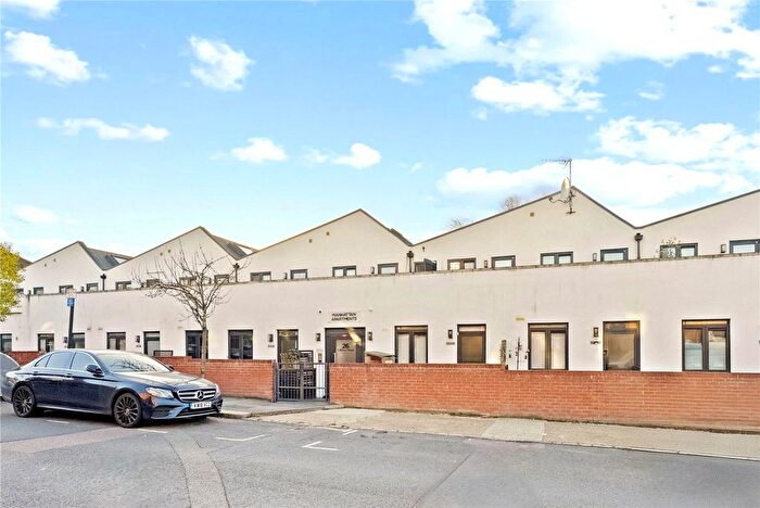 1 Bedroom Flat To Rent In Clifford Road, London, E17