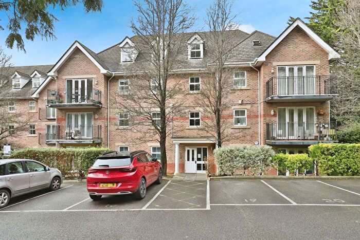 2 Bedroom Flat For Sale In Bodorgan Road, Bournemouth, BH2