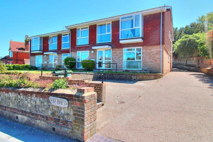 1 Bedroom Apartment To Rent In St. Ives Court, Carew Road, Eastbourne, BN21