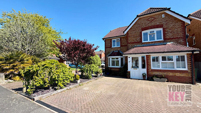 4 Bedroom Detached House For Sale In Heron Forstel Avenue, Hawkinge, Folkestone, Kent, CT18