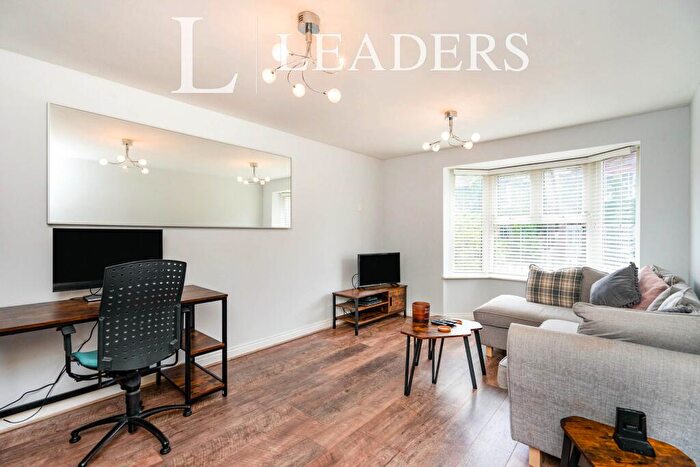 2 Bedroom Apartment To Rent In Princess Court, Gordon Road, RH16