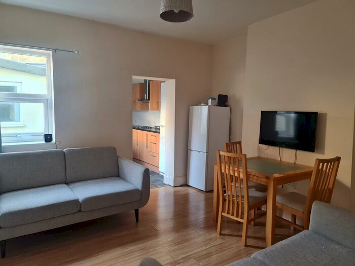 1 Bedroom Terraced House To Rent In Cross Street, Lincoln, LN5