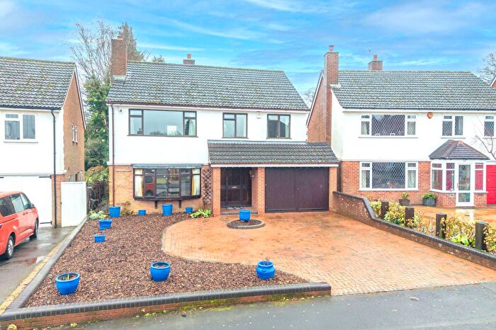 4 Bedroom Detached House For Sale In Monastery Drive, Solihull, B91