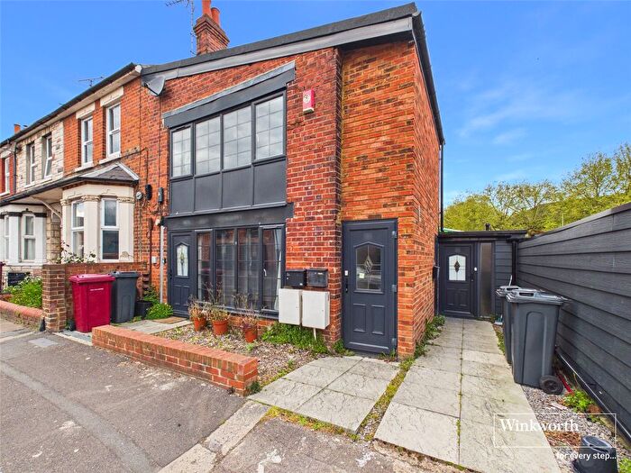 2 Bedroom Flat To Rent In Randolph Road, Reading, Berkshire, RG1