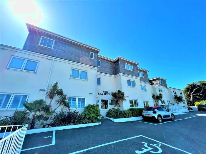 2 Bedroom Flat To Rent In Herbrand Walk, Bexhill-On-Sea, TN39